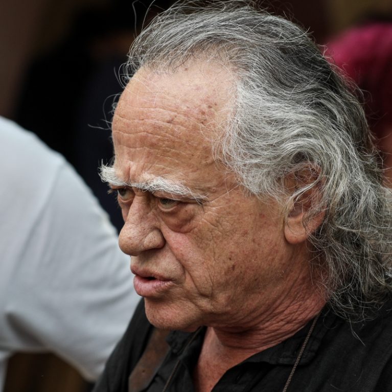 Νίκος Καλογερόπουλος: 6 πράγματα που δεν ήξερες για τον ηθοποιό που πέθανε