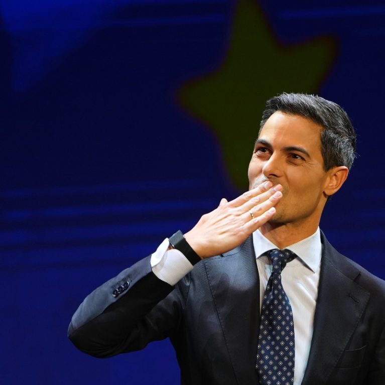 Ο Rob Jetten είναι ο νεότερος και πρώτος ανοιχτά γκέι πρωθυπουργός στην ιστορία της Ολλανδίας