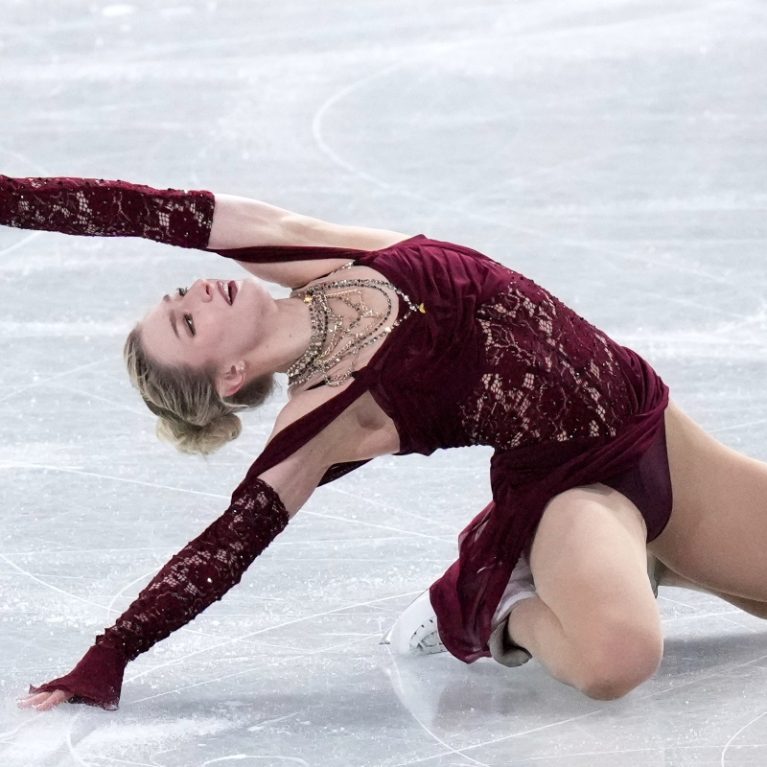 Amber Glenn: Η pansexual πρωταθλήτρια που γράφει ιστορία στους Χειμερινούς Ολυμπιακούς 2026