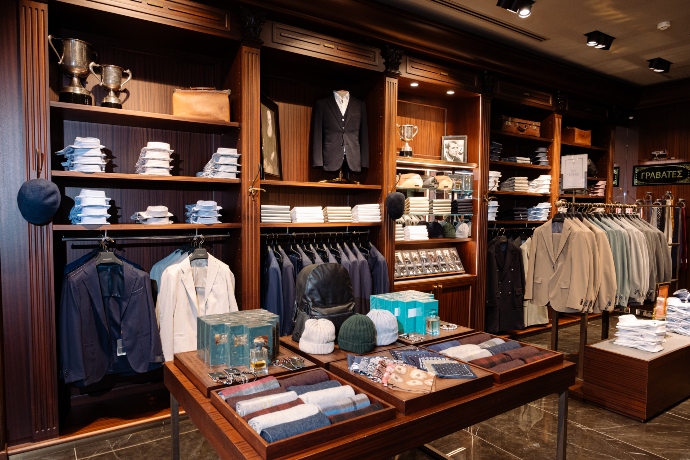 Fashion meets romance: 9 προτάσεις δώρων για εκείνον από αγαπημένα designer brands για τον Άγιο Βαλεντίνο