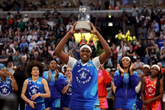 Ιστορικό «3ποντο» στο WNBA: Το All-Star Game γυναικών ξεπέρασε το NBA