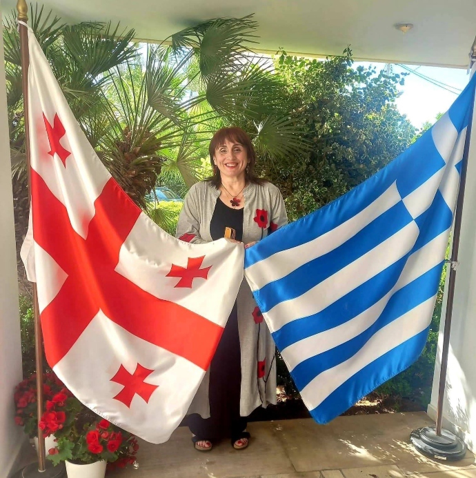 4 γυναίκες εξηγούν τι σημαίνει να είσαι μετανάστρια στην Ελλάδα του 2025;