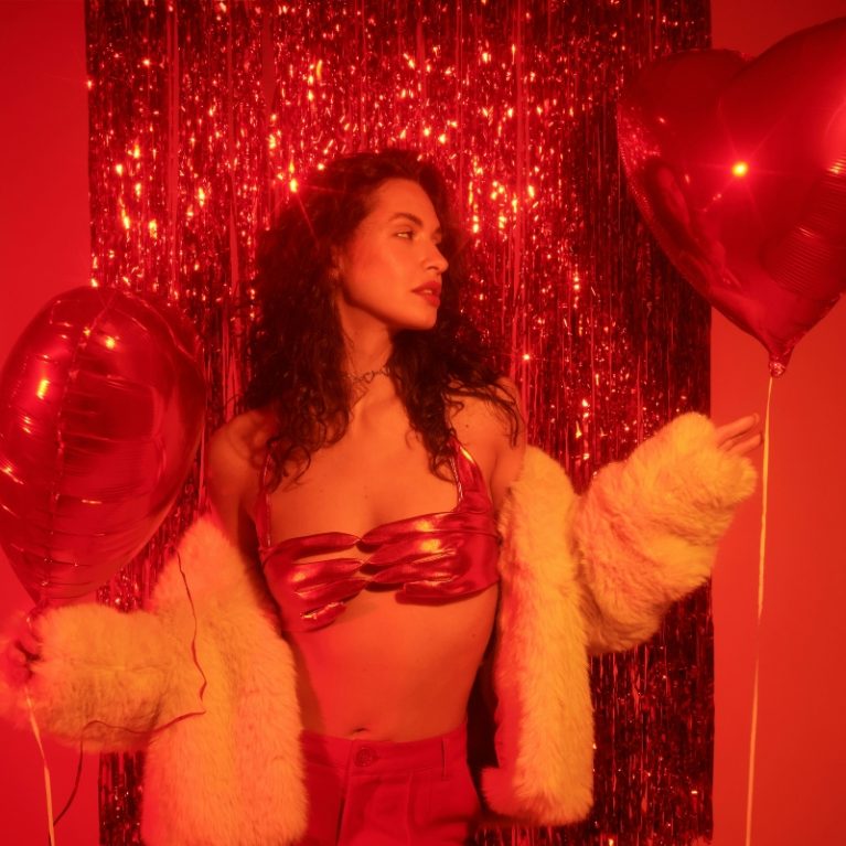 Ο πραγματικός λόγος που κάνεις λιγότερο σεξ στις γιορτές