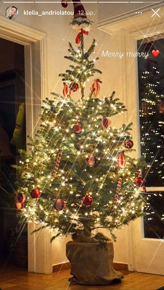 Κλέλια Ανδριολάτου χριστουγεννιάτικο δέντρο