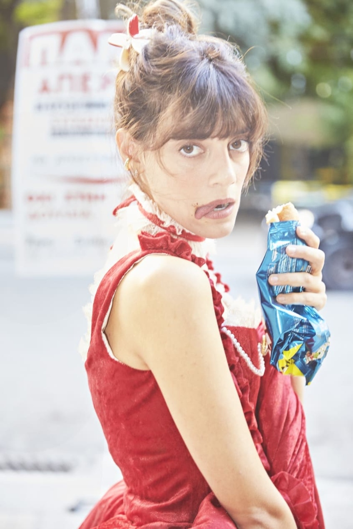 παραστάσεις γυναίκα στο επίκεντρο