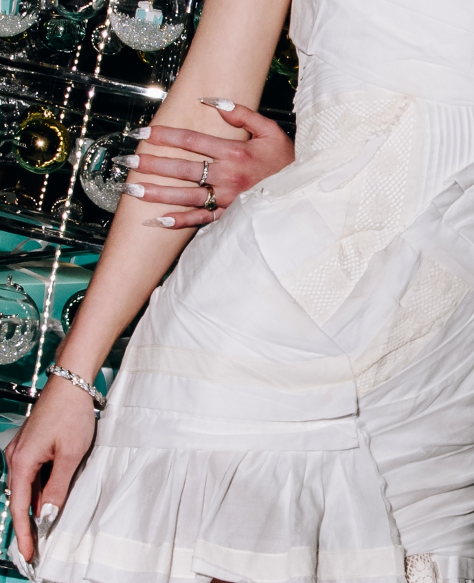 Anya Taylor-Joy μανικιούρ