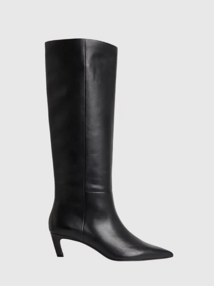 Δερμάτινες μπότες kitten heel 