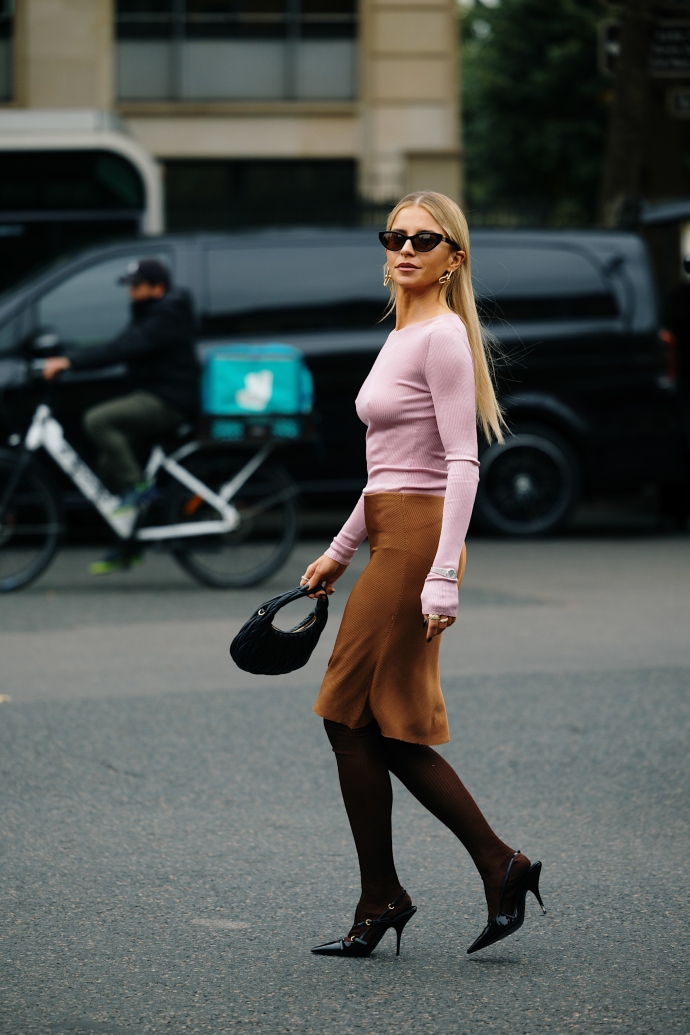 Καφέ με ροζ