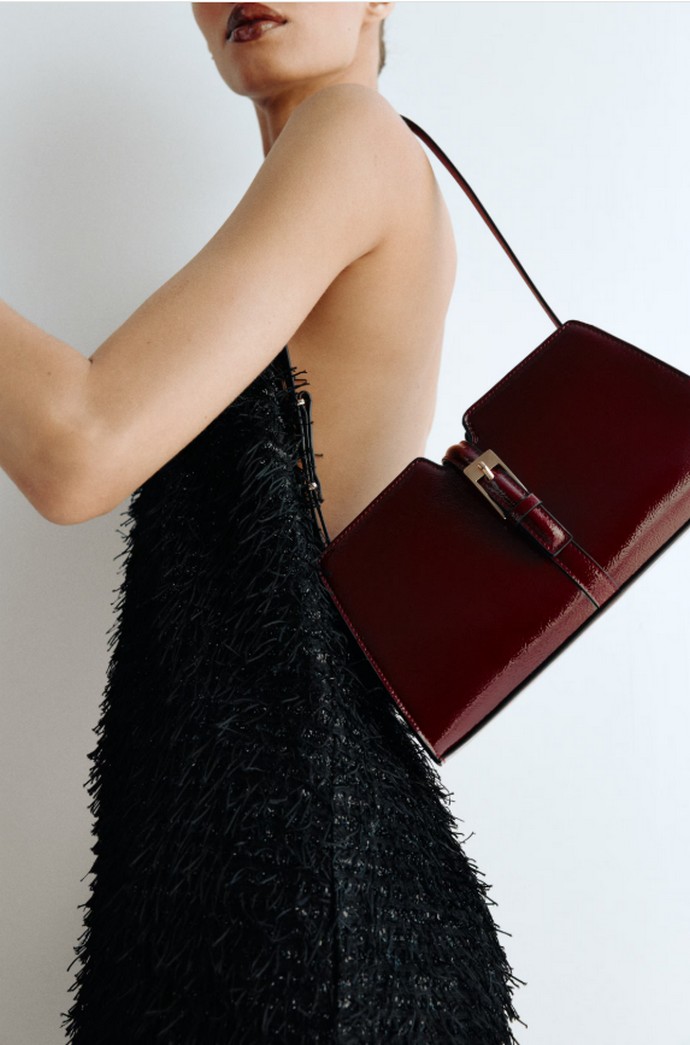 Τσάντα ώμου λουστρίνι