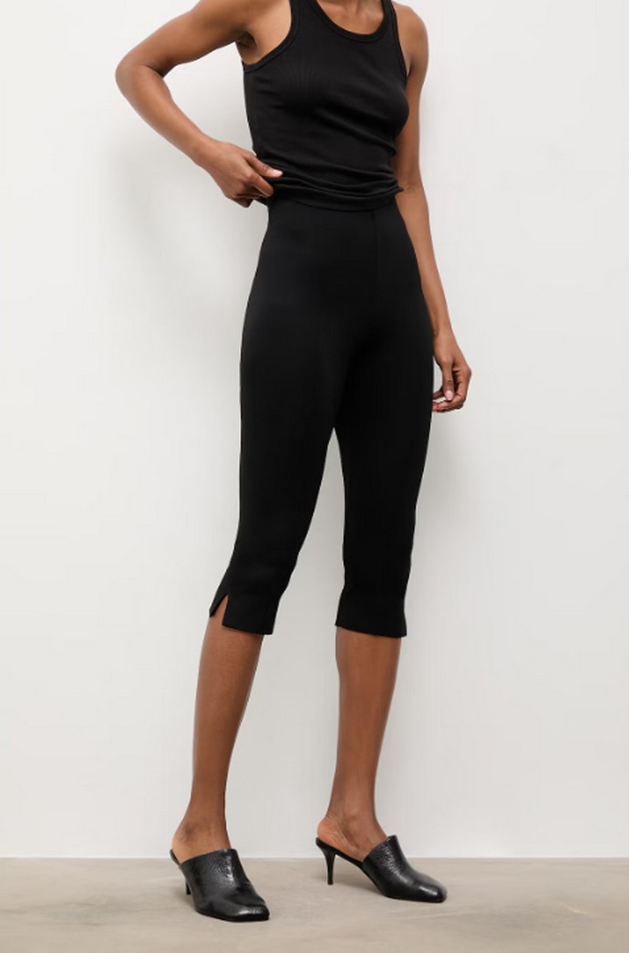 Παντελόνι με μικρό σκίσιμο