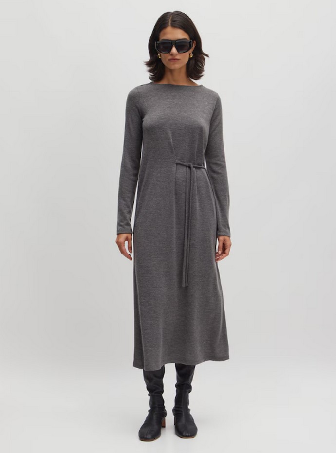 Μίντι φόρεμα με ζωνάκι 