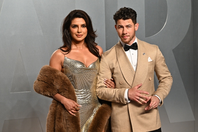 διάσημες που ερωτεύτηκαν νεότερους