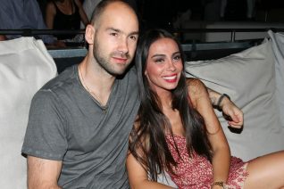 Η Ολυμπία Χοψονίδου ανέβασε την πιο γλυκιά φωτογραφία του Βασίλη Σπανούλη με τις δυο κόρες τους