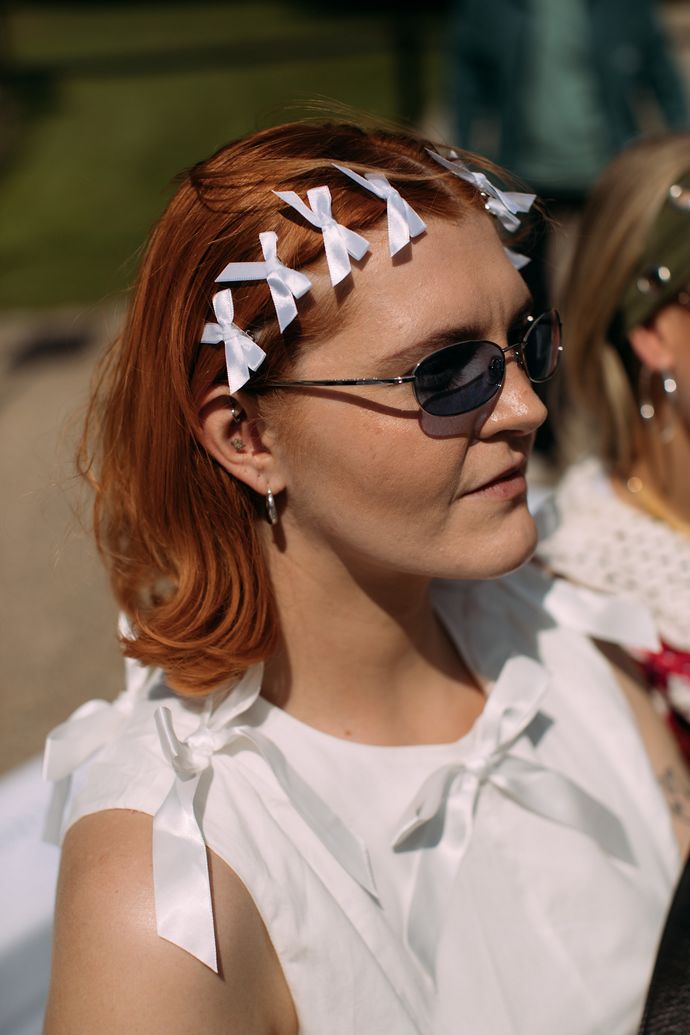 5 αξεσουάρ μαλλιών από το street style της Κοπεγχάγης που θα βλέπεις παντού