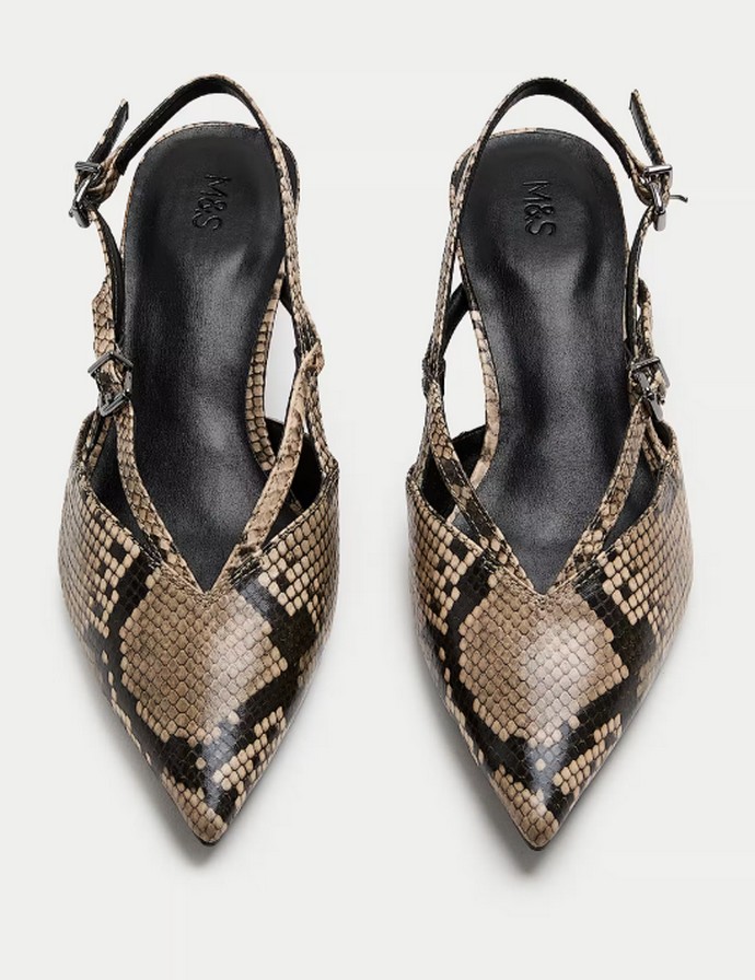 Ξώφτερνα πέδιλα