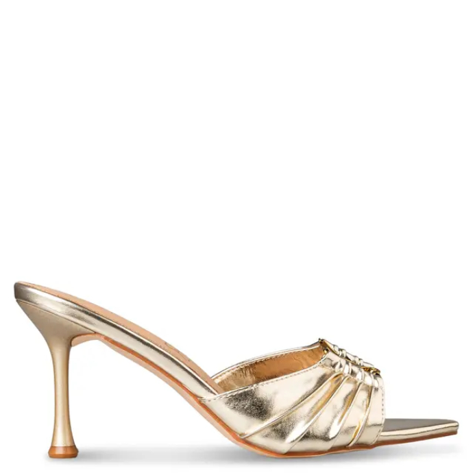 pointed toe mules