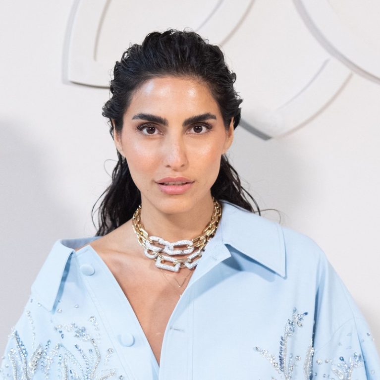 «Βιάστηκα στα 16 μου»: Στο Ιράν ο ομαδικός βιασμός είναι μέσο καταστολής και η Farnoush Hamidian το βίωσε