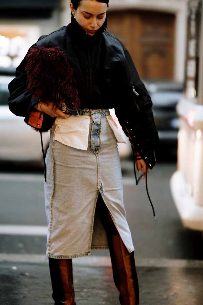 Η νέα εμμονή είναι το funnel το μπουφάν με τον πολύ ψηλό λαιμό