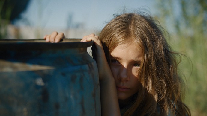 ταινία Hold Onto Me/ Κράτα Με 