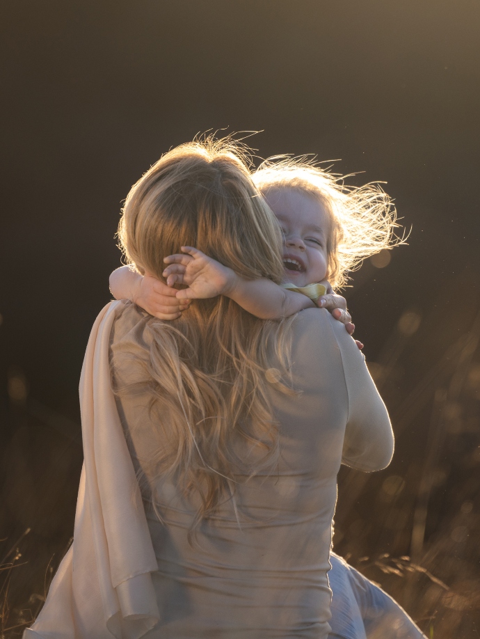 8 φράσεις που χρησιμοποιούν γονείς με υψηλή συναισθηματική ευφυΐα