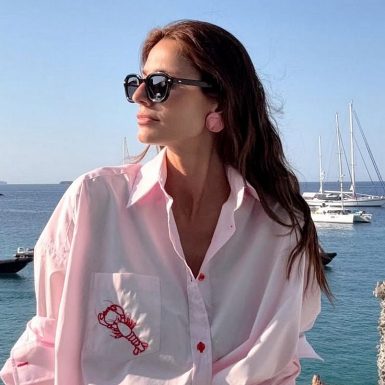 Η Ηλιάνα Παπαγεωργίου πήγε Σίφνο, φόρεσε το μαγιό της και καλωσόρισε το καλοκαίρι όπως πρέπει