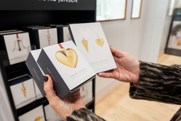 Σε αυτό το all day Christmas shopping βρήκαμε τα πιο εορταστικά δώρα και ζήσαμε festive στιγμές