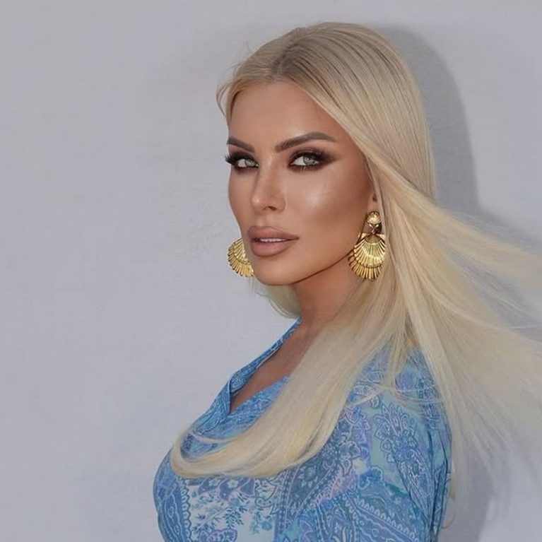 Κατερίνα Καινούργιου: Το ξέσπασμά της για τη φωτογραφία που «δείχνει» το πρόσωπο του παιδιού της