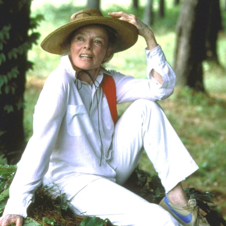 6 διάσημοι ηθοποιοί που πέρασαν τα 90 και πώς τα κατάφεραν