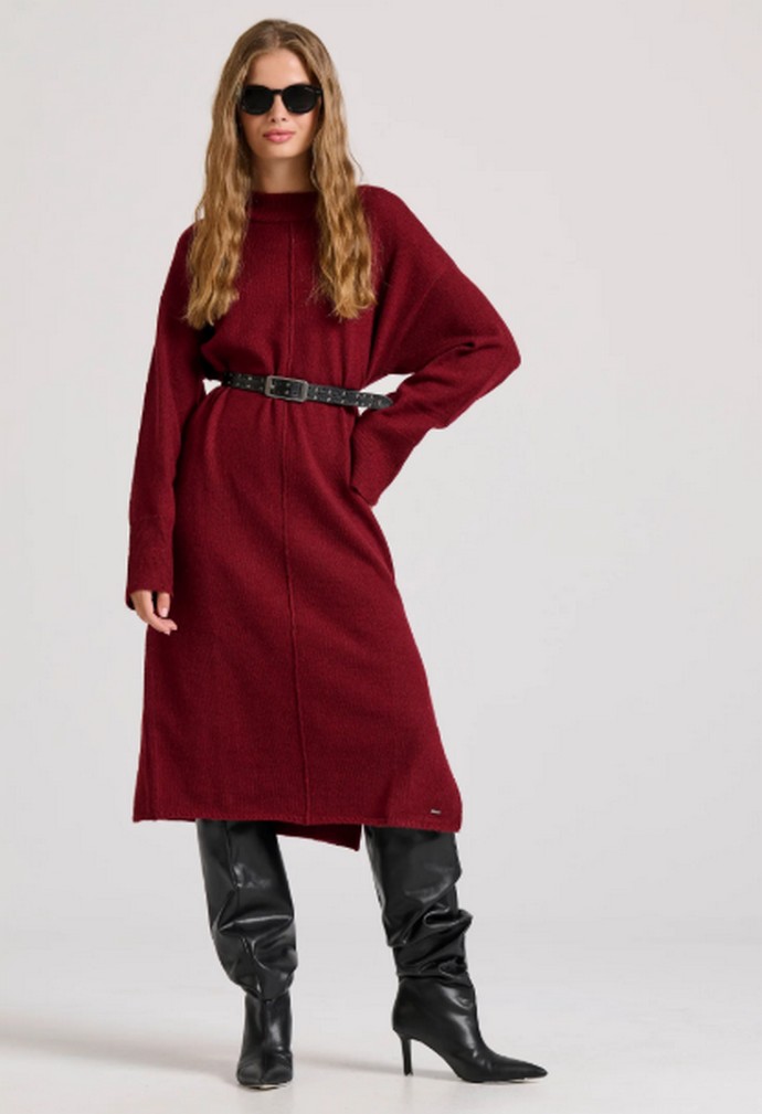 Φόρεμα σε relaxed γραμμή