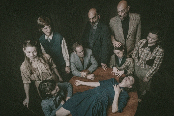 παραστάσεις μετά το Πάσχα