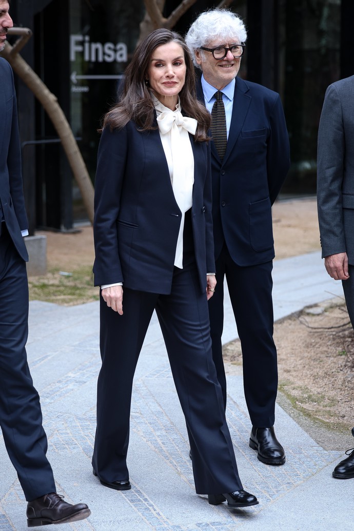 Η βασίλισσα Letizia δίνει νέα πνοή στο κλασικό λευκό πουκάμισο