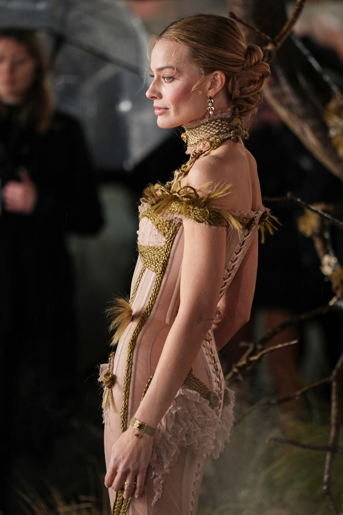 διάσημες ολόγυμνες στην οθόνη