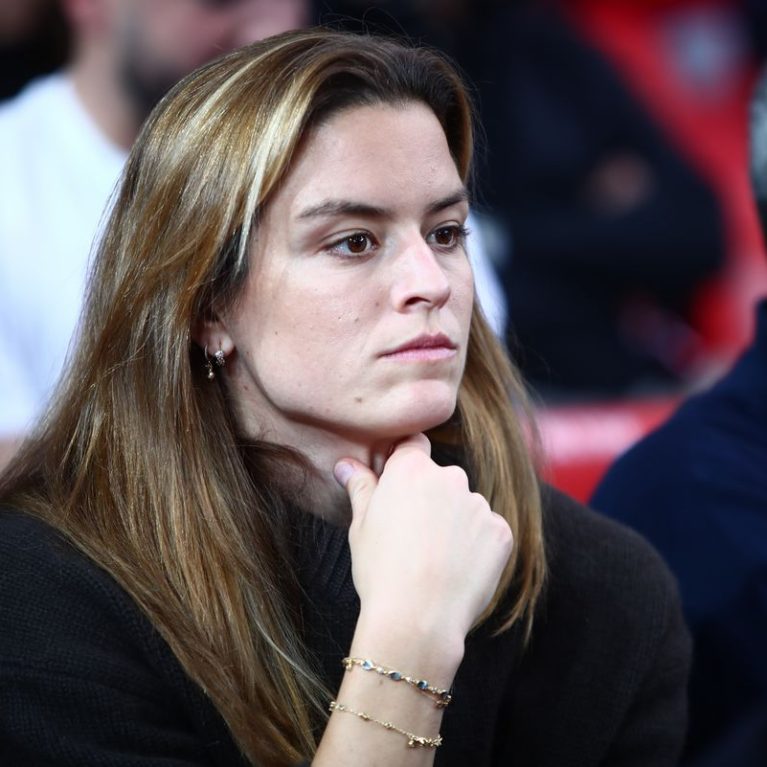 Μαρία Σάκκαρη: Στο ΣΕΦ μαζί με τον Κωνσταντίνο Μητσοτάκη για τον Ολυμπιακό