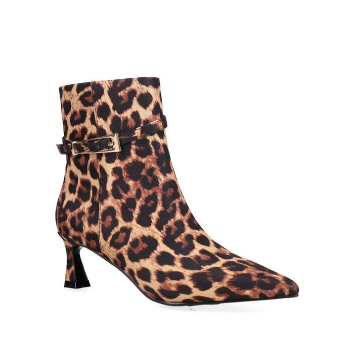 Μποτάκια με τακούνι