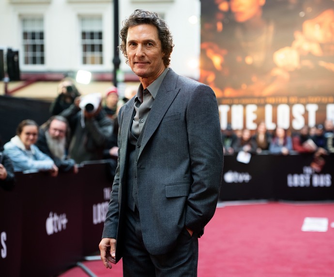 7 διάσημοι γονείς που λένε «όχι» στην πρώιμη έκθεση των παιδιών τους στα social media 