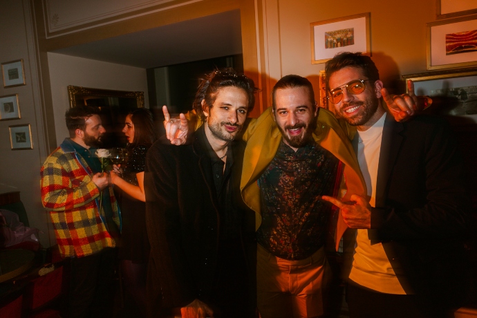 παραστάσεις ως το τέλος της χρονιάς