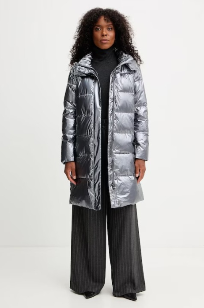 μακρύ μπουφάν από μεταλλικό ύφασμα
