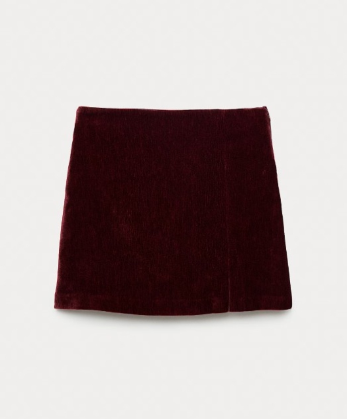 μίνι φούστα με πλαϊνό σκίσιμο 