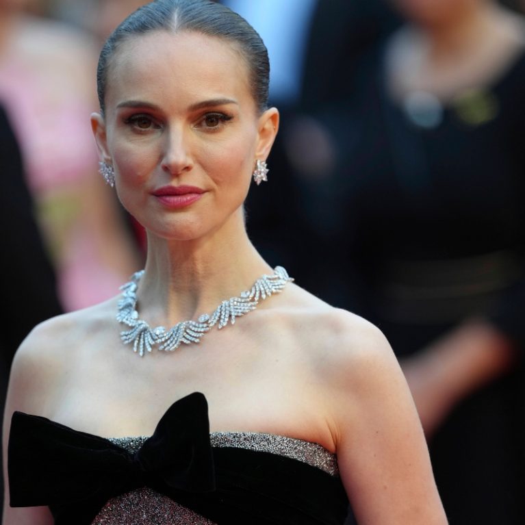 H Natalie Portman είναι έγκυος ξανά στα 44: «Είναι προνόμιο και θαύμα»