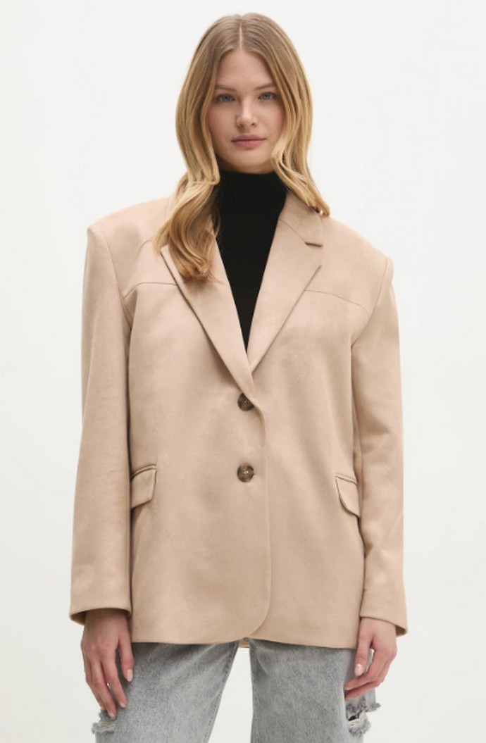 Σακάκι σε χαλαρή γραμμή