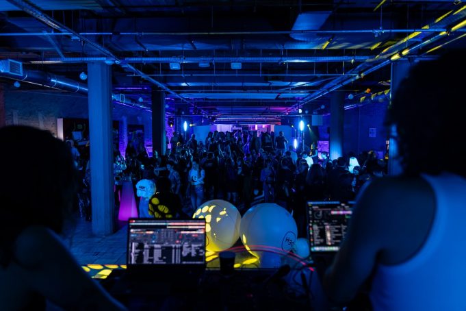 party Ladylike & Onemam