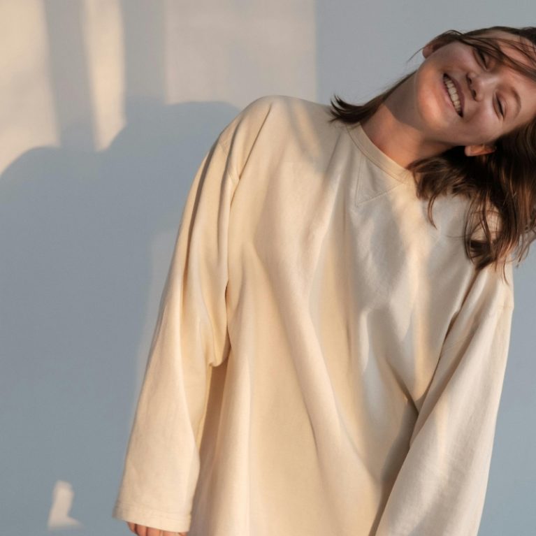 5 πρωινές συνήθειες που «παγώνουν» τον χρόνο. Μυστικά μακροζωίας