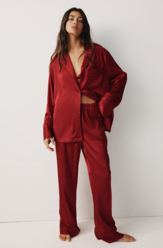 σατέν πιτζάμες 