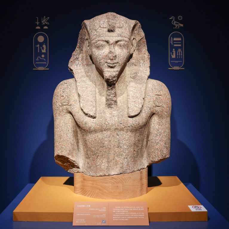 Τα 4 πιο γνωστά πρόσωπα της ιστορίας που δολοφονήθηκαν από τα παιδιά τους