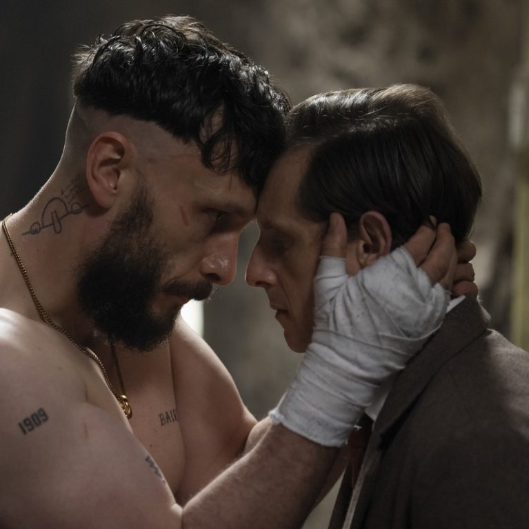 Το "Half Man" είναι μια σειρά που σου προκαλεί μεγάλη «αβολοσύνη» με τις ερωτικές σκηνές από το πρώτο επεισόδιο