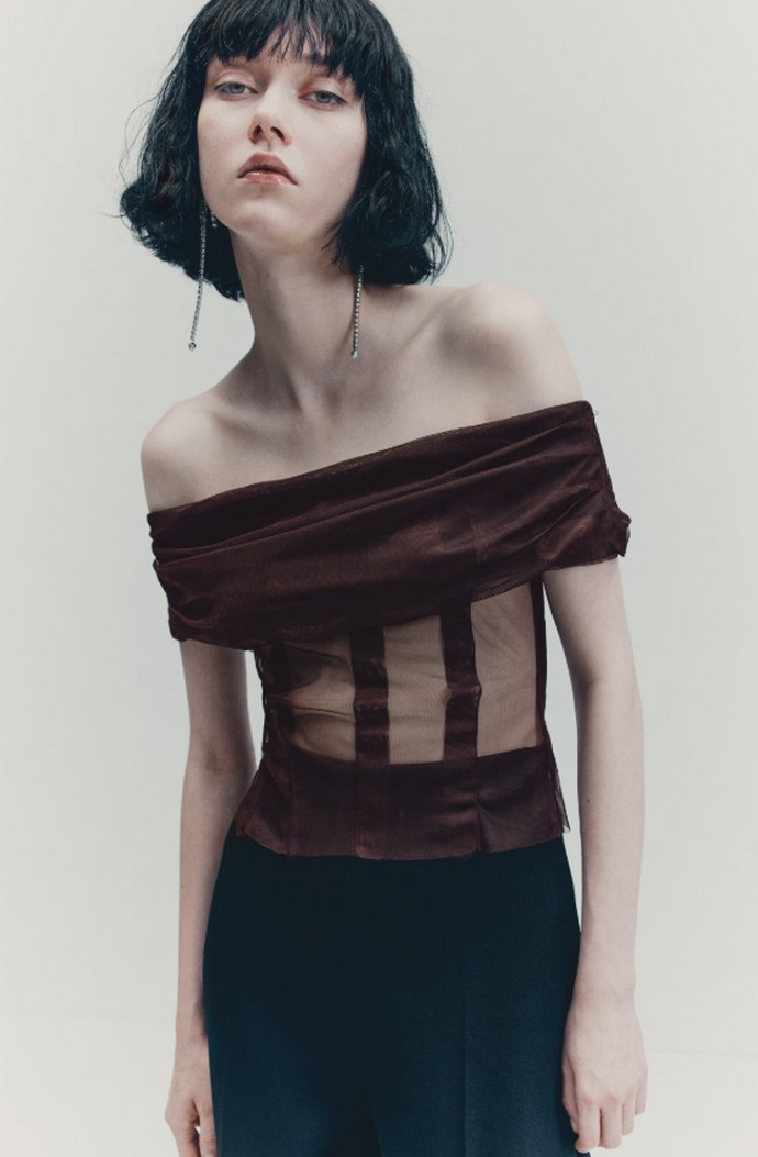 Έξωμη μπλούζα