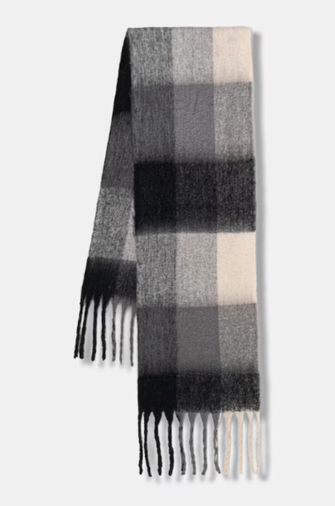 καρό κασκόλ με κρόσσια