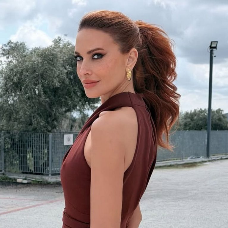 Σίσσυ Χρηστίδου: Από την Κέρκυρα στο Άμστερνταμ με τους γιους της