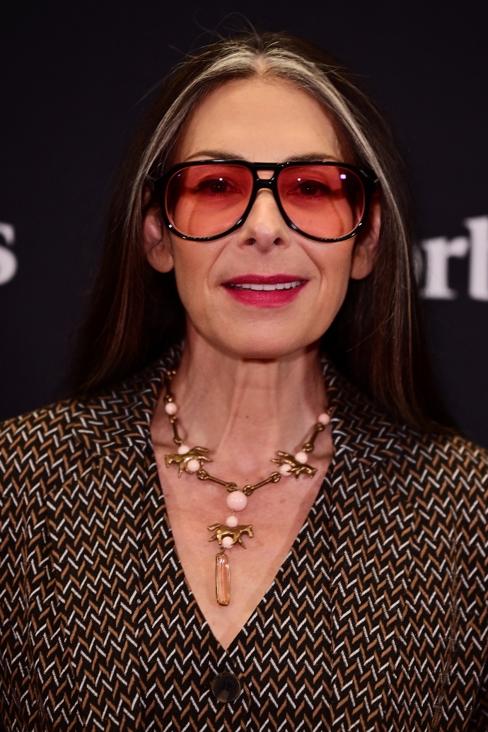 γκρίζα μαλλιά