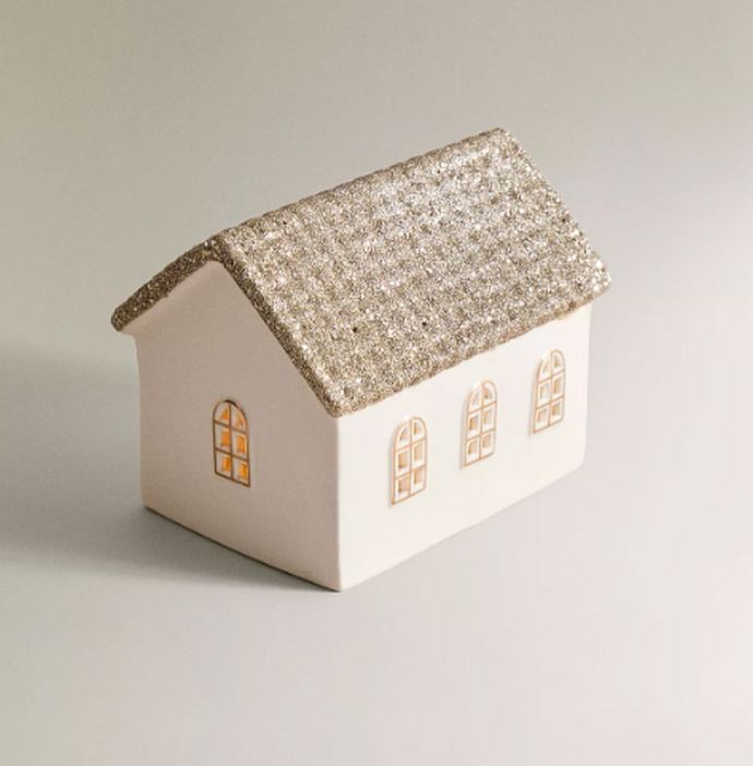 Χριστουγεννιάτικο κεραμικό στολίδι. Μεγάλο σπιτάκι με γκλίτερ